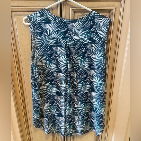 RW&CO. Patterned Sleeveless Top L - Picture 3 of 4